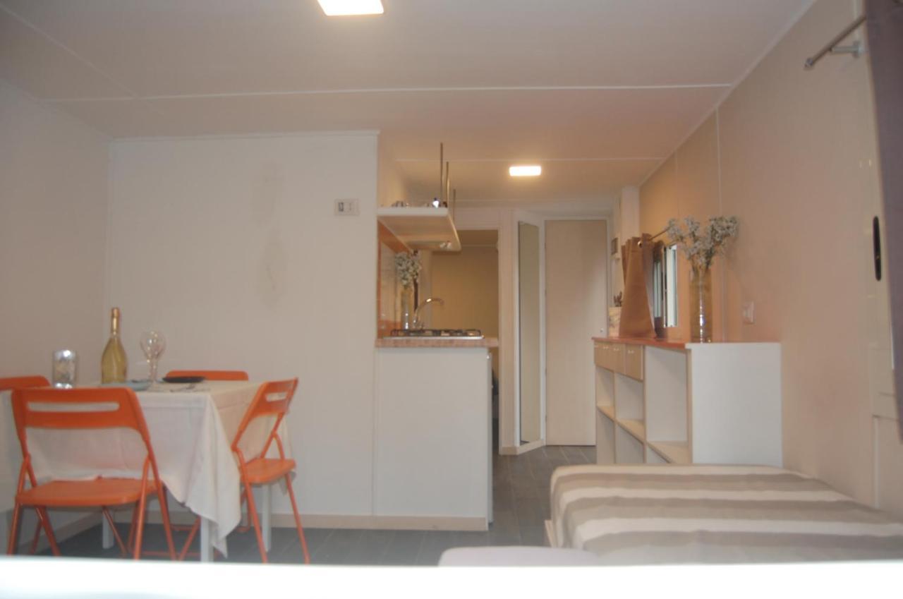 נראנו Marina Del Cantone Chalet מראה חיצוני תמונה
