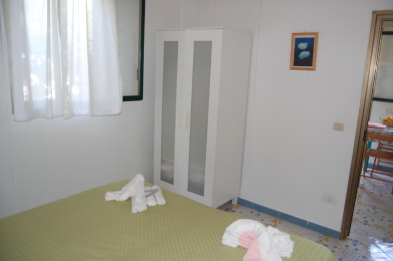 נראנו Marina Del Cantone Chalet מראה חיצוני תמונה