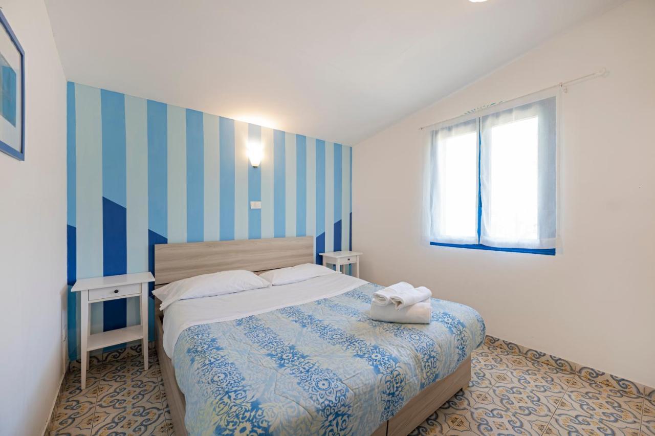 נראנו Marina Del Cantone Chalet מראה חיצוני תמונה