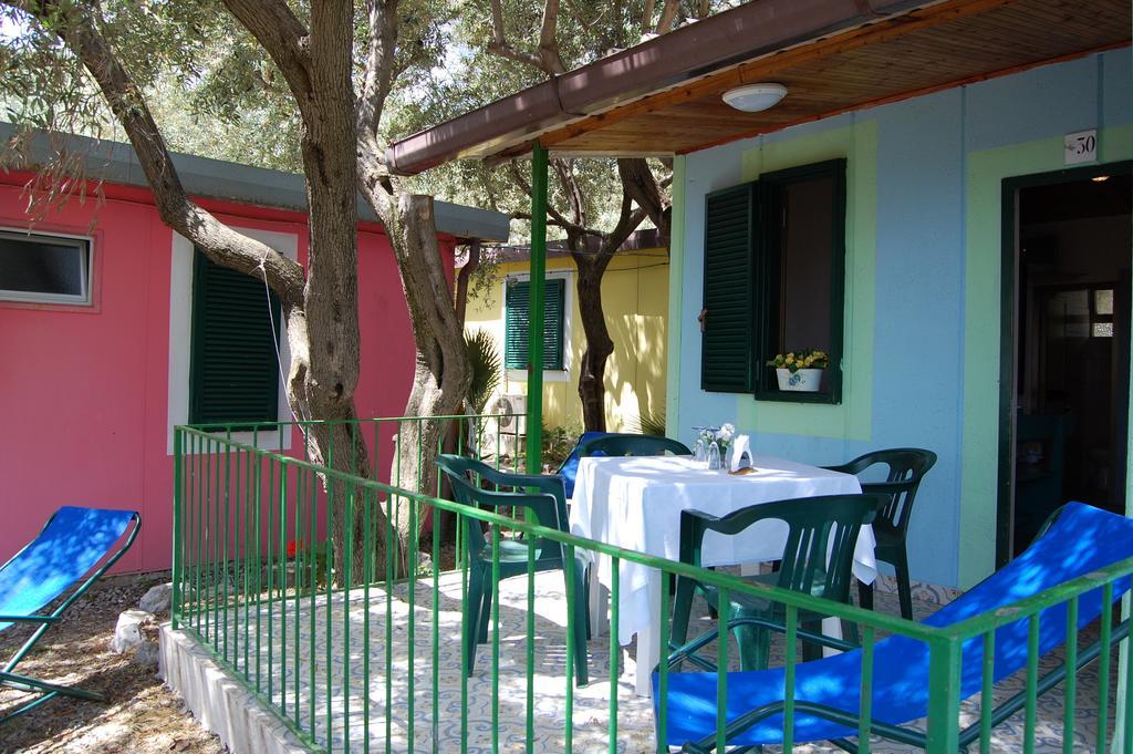 נראנו Marina Del Cantone Chalet חדר תמונה