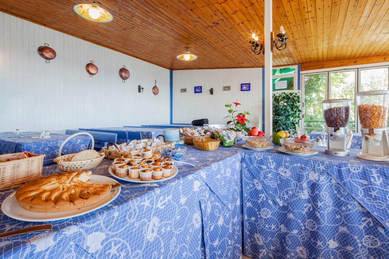 נראנו Marina Del Cantone Chalet מראה חיצוני תמונה